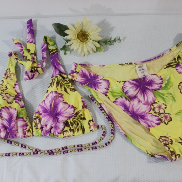 BOGO 💛 Yellow Purple Tropical Hibiscus Swimsuit Bikini Size Medium Floral - Picture 9 of 11